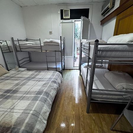 Habitacion Para Grupos Y Familias Hasta 8 برشلونة المظهر الخارجي الصورة