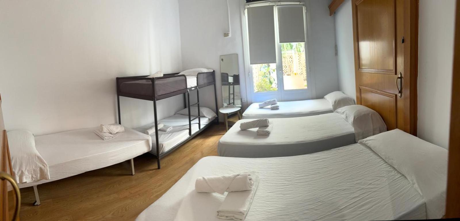 Habitacion Para Grupos Y Familias Hasta 8 برشلونة المظهر الخارجي الصورة